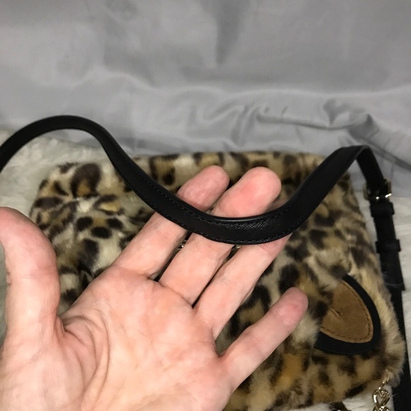 Kate Spade Run Wild Leopard Print Faux Fur Muff Cat Crossbody Bag - Picture 15 of 16
